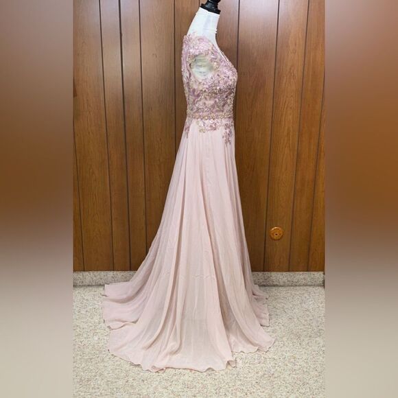 Mac Duggal Embellished Cap-Sleeve Tulle Gown size 6 - Picture 6 of 12